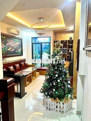 NHÀ 4 TẦNG ĐẸP —NGUYỄN VĂN YẾN. PHƯỜNG PHÚ THẠNH(4m x 15m)
