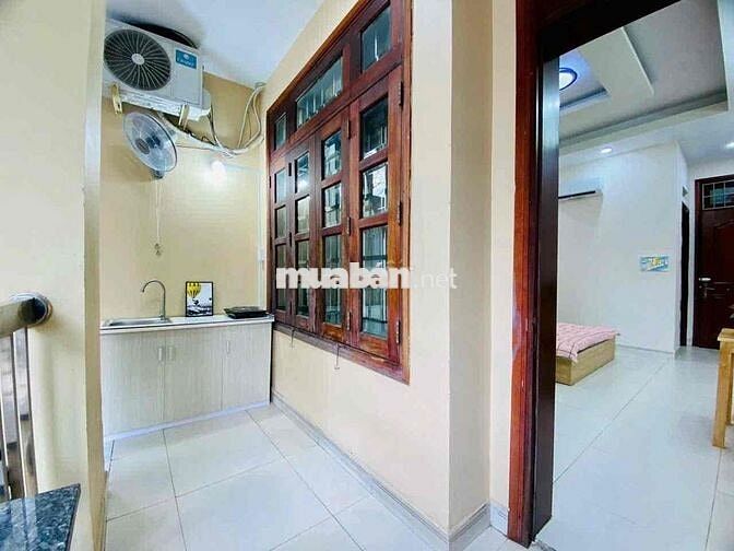 STUDIO BAN CÔNG FULL NỘI THẤT GẦN ETOWN CỘNG HOÀ - NHÀ THANG MÁY