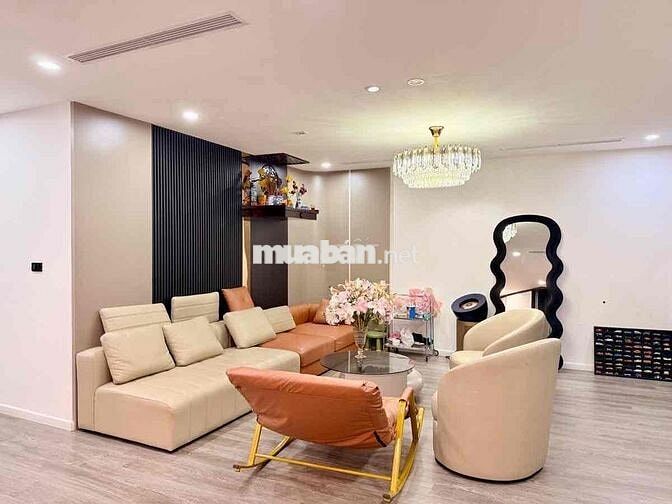 Chung cư Packexim Tây Hồ 134m2 - Tầng 6 - 3 Ngủ - Giá 9,4 Tỷ ( TL )