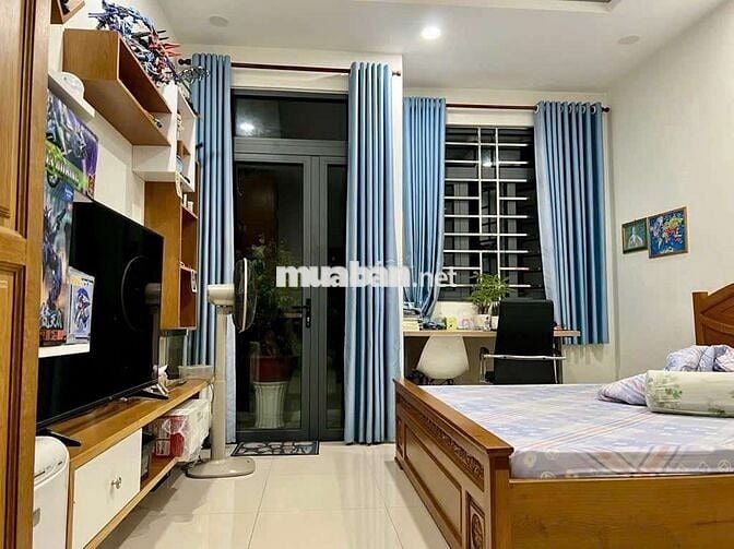 NHÀ 4 TẦNG ĐẸP —NGUYỄN VĂN YẾN. PHƯỜNG PHÚ THẠNH(4m x 15m)