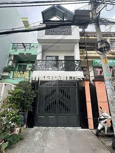 NHÀ  3 TẦNG ĐẸP — Gần CÂY KEO TÔ HIỆU THẠCH LAM ( 3.5m x19m)