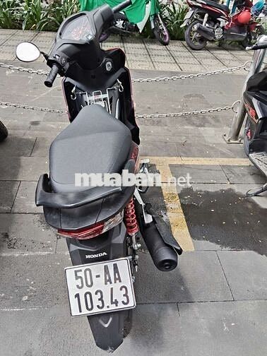 Xe mới mua còn mới 99 phần trăm cần tiền bán