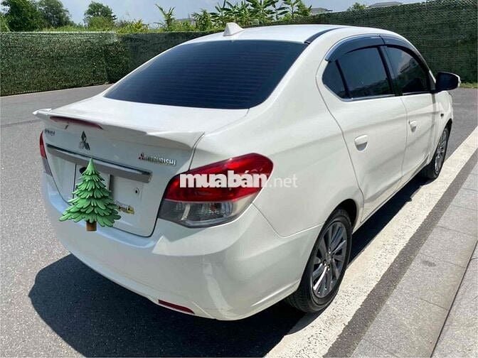 xe gia đình sử dụng Attrage 2016 1.2 CVT Eco