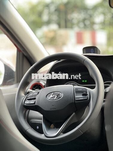 Hyundai Grand i10 2022 hatback 1.2 AT - 30000 km