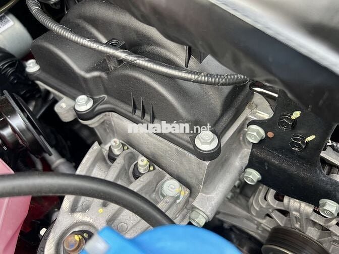 Hyundai Grand i10 2022 hatback 1.2 AT - 30000 km