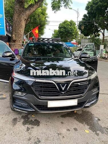 VinFast Lux SA2.0 2019 Premium 2.0 AT - 99000 km
