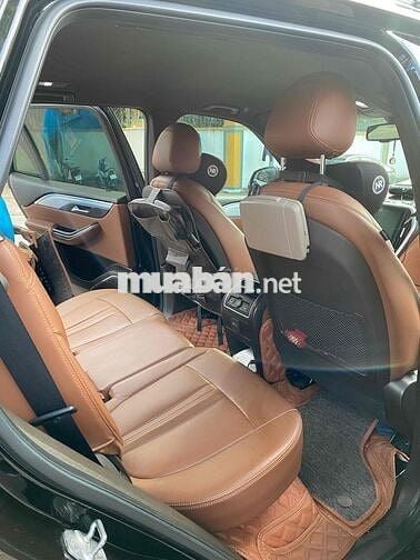 VinFast Lux SA2.0 2019 Premium 2.0 AT - 99000 km