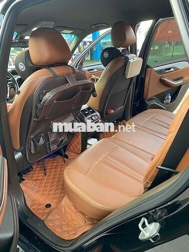 VinFast Lux SA2.0 2019 Premium 2.0 AT - 99000 km