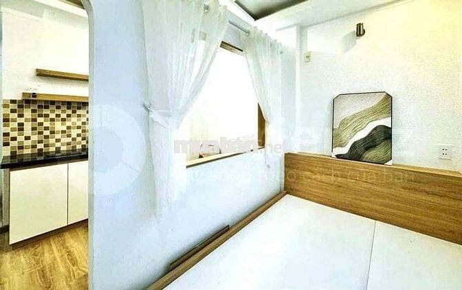 Căn hộ 1PN tách bếp ngay Phan Xích Long giáp Quận 1, 3 , thang máy