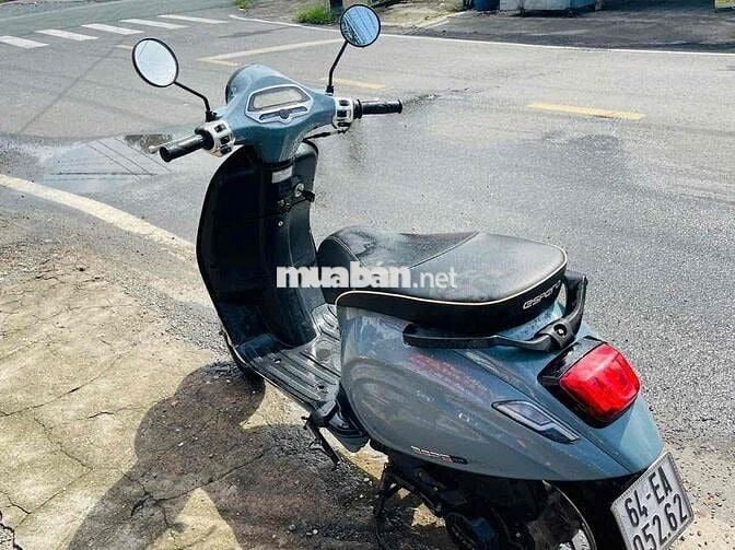 Vespa 50 cc 2023 chính chủ