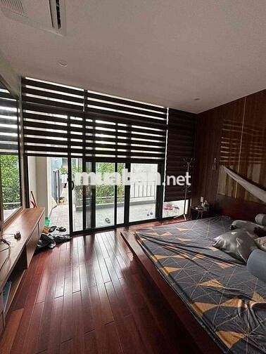 NHÀ NGUYÊN CĂN 2 TẦNG GẦN 3 THÁNG 2 - 10 TRIỆU