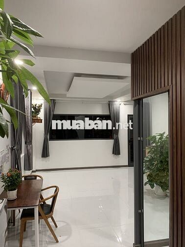 CHO THUÊ TẦNG 2 NHÀ MỚI XÂY CÂY SỐ 4 VĨNH THẠNH NHA TRANG S 85M2