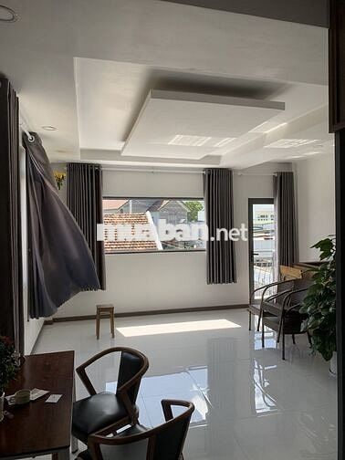 CHO THUÊ TẦNG 2 NHÀ MỚI XÂY CÂY SỐ 4 VĨNH THẠNH NHA TRANG S 85M2