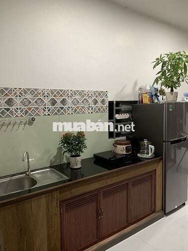 CHO THUÊ TẦNG 2 NHÀ MỚI XÂY CÂY SỐ 4 VĨNH THẠNH NHA TRANG S 85M2