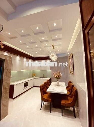 Cho thuê gấp nhà HXT thông 220/6B Nguyễn Trọng Tuyển, P.8, Q. PN
