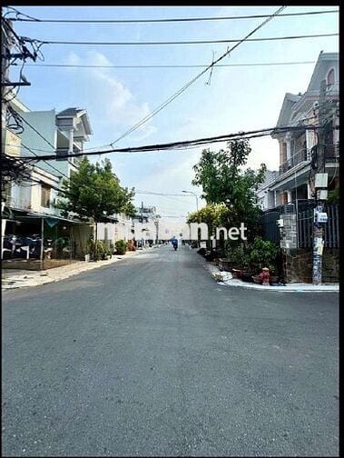 Bán nhanh biệt thự 150m2, lô góc siêu đẹp, Nguyễn Thị Thơi, Quận 12.