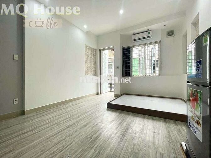 CHDV Studio Ban Công Full Nội Thất Ngay Khu Phan Xích Long