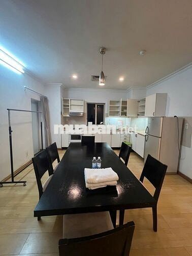 Căn hộ mới 3n1k 120m2 Triệu Việt Vương, Full đồ thang máy giá 20 triệu