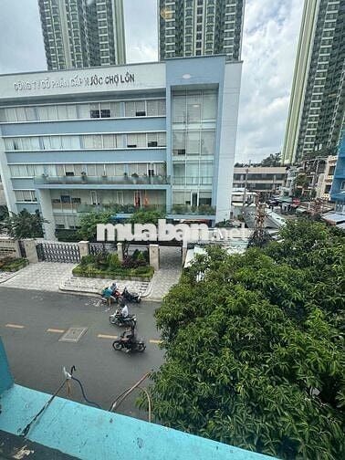 Nhà Bán . Phạm Hữu Chí. Chợ Tân Thành . DT 3m50x7m10 .3 lầu sân Thượng