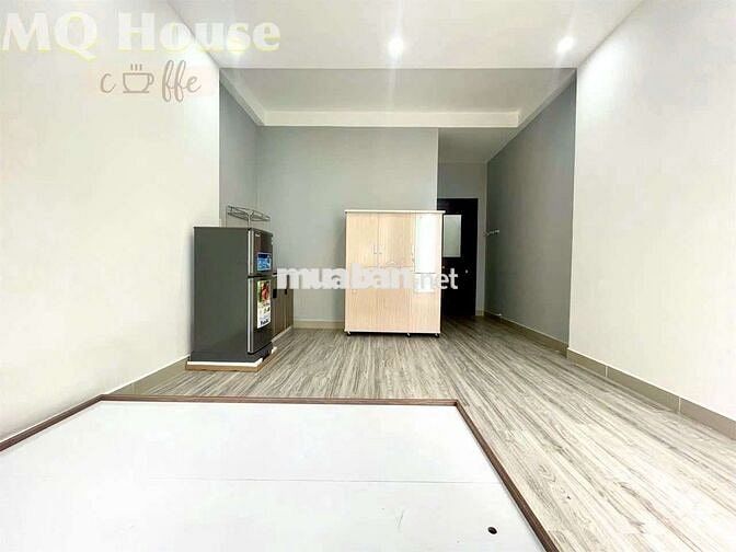 CHDV Studio Ban Công Full Nội Thất Ngay Khu Phan Xích Long