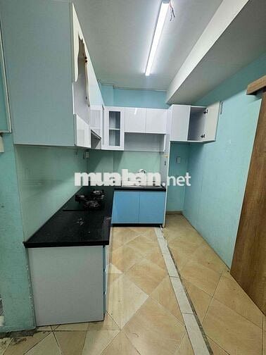 Nhà Bán . Phạm Hữu Chí. Chợ Tân Thành . DT 3m50x7m10 .3 lầu sân Thượng
