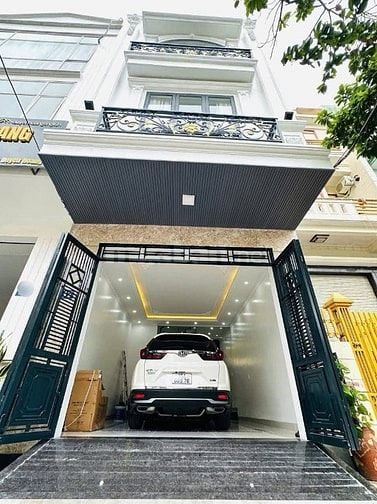 Bán nhà Thái Hà 65m2, khu phân lô, ô tô tránh, vỉa hè, kinh doanh