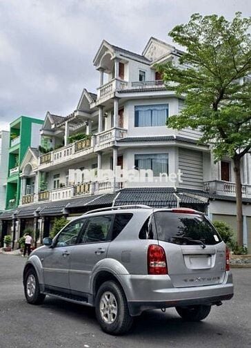 Rexton320 chạy bao phê 2009