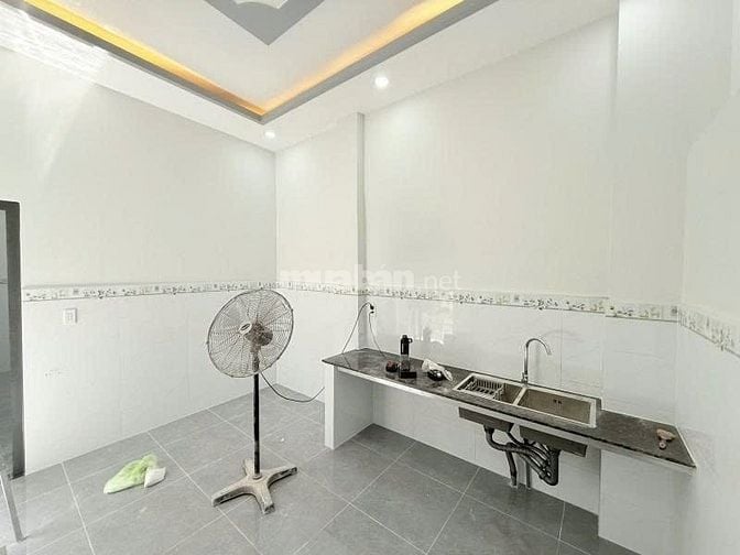 Lô góc hẻm ô tô Âu Cơ, Tân Phú, 60m2, 4PN sát mặt tiền, chỉ 7 tỷ nhỉnh