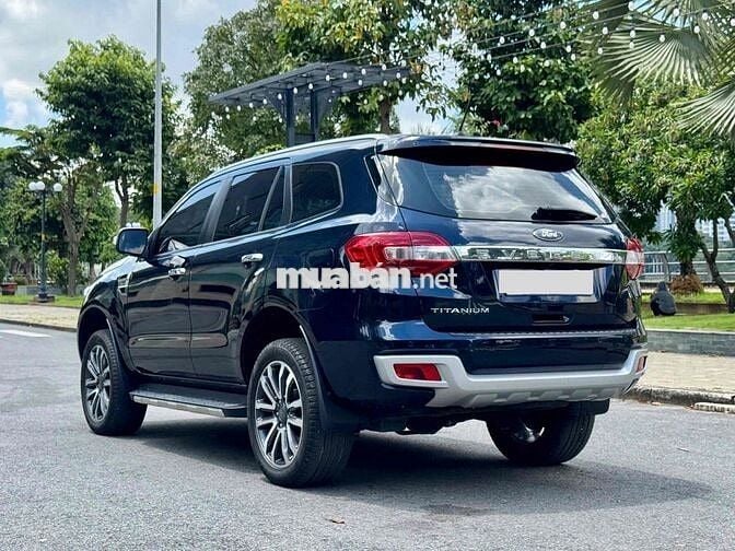Ford Everest Titanium 4x2 - Xe cty xhđ