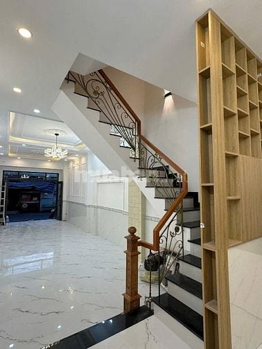 Mặt tiền nội bộ phạm thế hiển P6Q8.Gần Chung cư Green River 