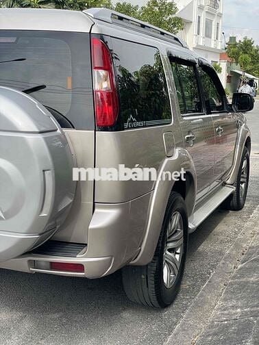 Ford Everest 2011 Limited 4x2 - 114000 km