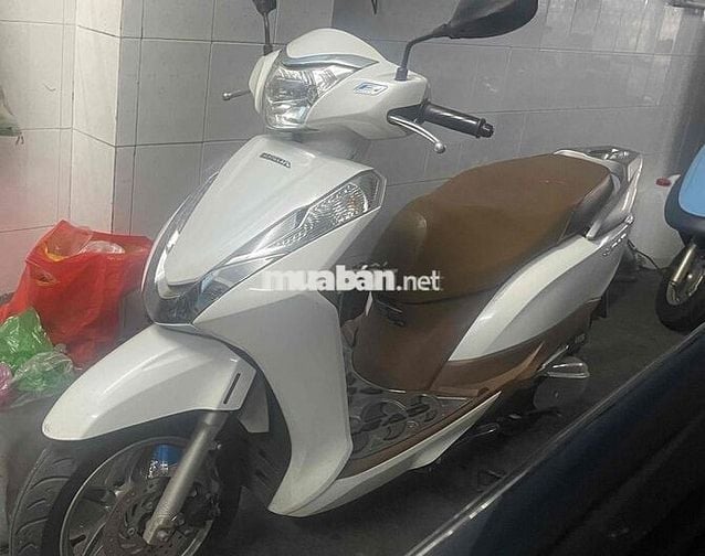 Bán xe Lead mới chạy được 17.029km