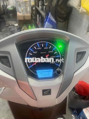 Bán xe Lead mới chạy được 17.029km