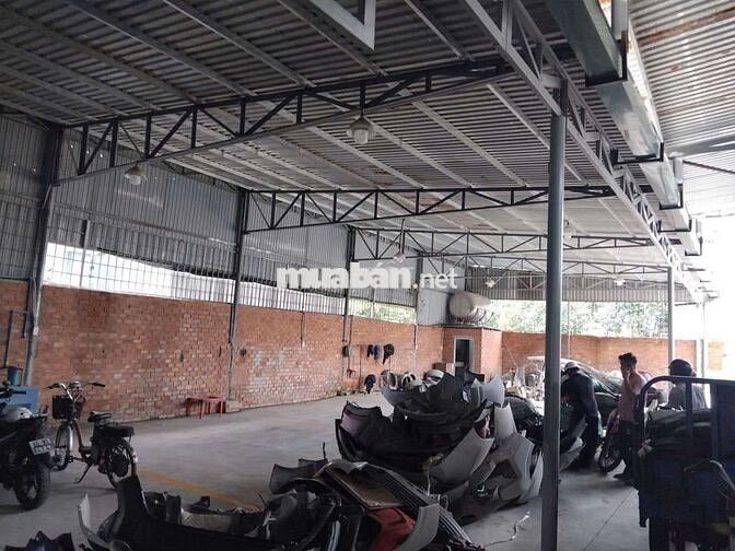 Cho thuê xưởng Thuận An QL13 800m/30tr sẵn văn phòng 3fa sản xuất