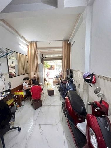 Bán nhà Mặt Tiền Kinh Doanh Đường Sung Bậc Nhất quận Gò Vấp