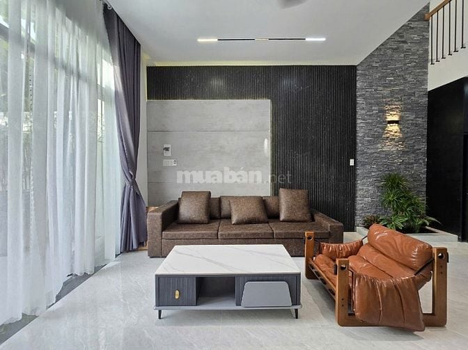Chủ cần bán nhanh nhà 3 tầng,thanh lương 9 giá tốt