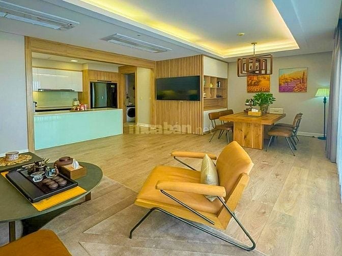 Căn hộ bán tại Xi Riverview Palace Thảo Điền gồm 3 phòng ngủ 145m2