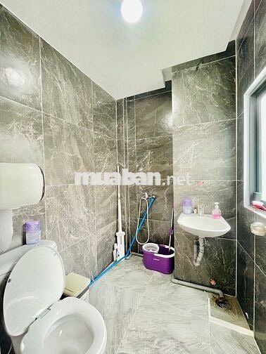 Cho thuê nhà mặt tiền 509B Huỳnh Văn Bánh, P13, Quận Phú Nhuận