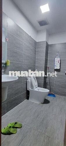 Bán gấp 2 CH N03 Trần Quý Kiên, 154m2, 2N,2WC, giá 12.25 tỷ