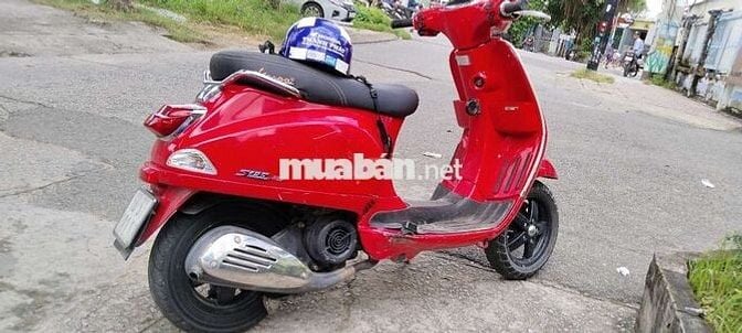 Bán xe Vespa 2011