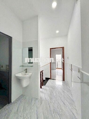 🏡 Nhà NC Hẻm Rộng Nguyễn Thái Bình_5x18m_trệt 3 Lầu_Nhà Mới_Giếng Trời