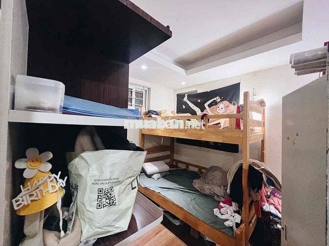 Bán chung cư Mini Cầu Giấy. Dt 53m2, 2n 2vs giá 2.3 tỷ