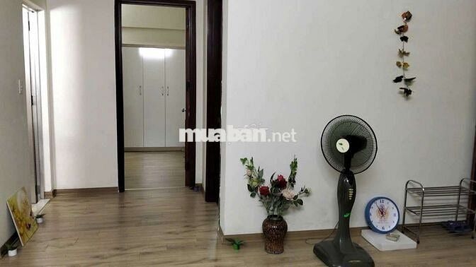 Bán căn hộ 2 ngủ khu đô thị Việt Hưng–Không gian xanh– Giá hơn 4 tỷ!
