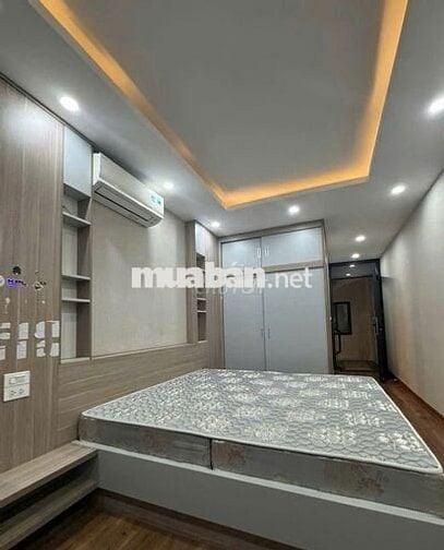 Chỉ hơn 8 tỷ có nhà đẹp Phùng Chí Kiên, 30m2, 5T-ô tô, full nội thất