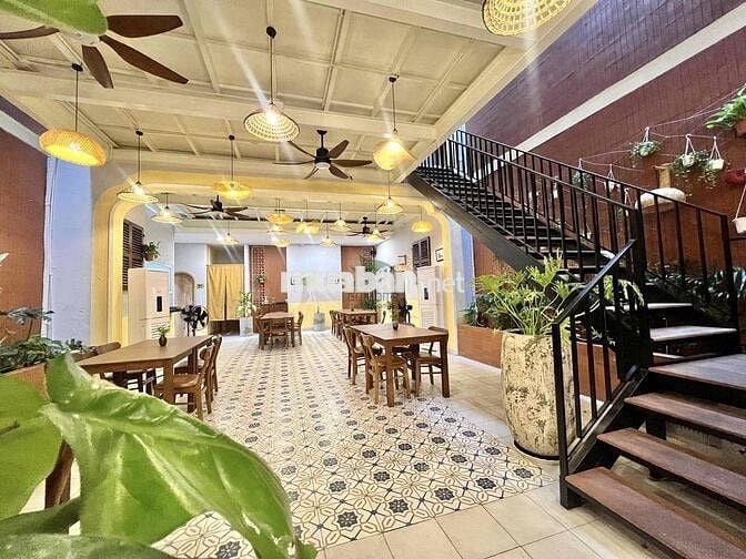 CHO THUÊ MẶT BẰNG SIÊU RỘNG ĐẸP 210M2 KHU PHỐ HÀN GIÁ 90 TRIỆU