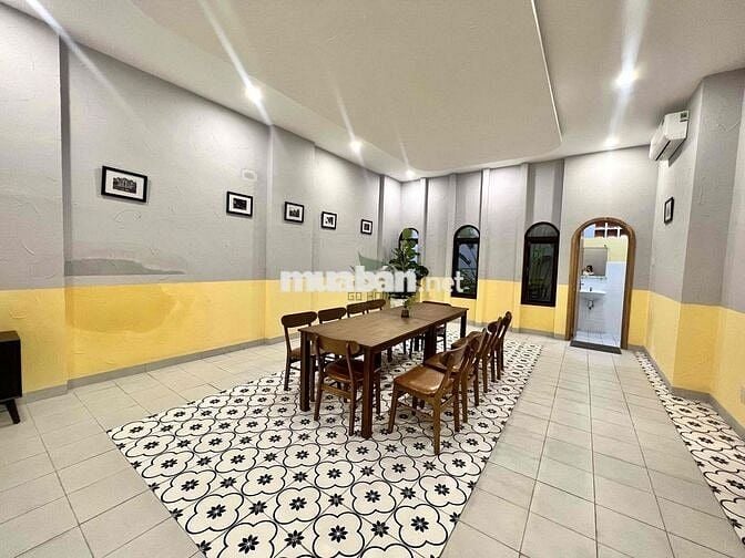 CHO THUÊ MẶT BẰNG SIÊU RỘNG ĐẸP 210M2 KHU PHỐ HÀN GIÁ 90 TRIỆU