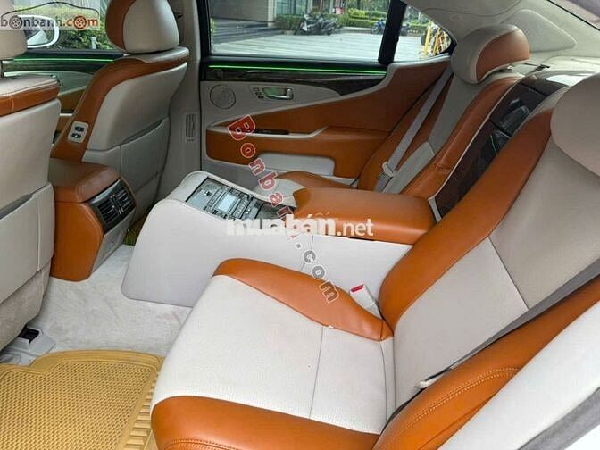 Lexus LS 600hL 2008