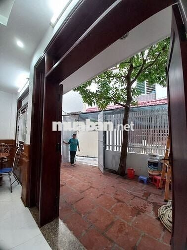 CHO THUÊ NHÀ 4 PHÒNG NGỦ GIÁ 14 TRIỆU KHU PHỐ TÂY