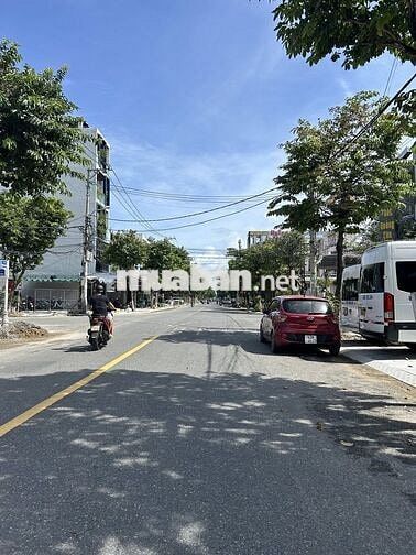 🏩 Bán gấp đất mt đường 10m5 Phùng Hưng, 100m2, 8.25 tỷ tl