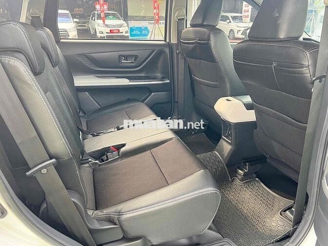Toyota Veloz Cross 2024 CVT Top - Giá còn giảm